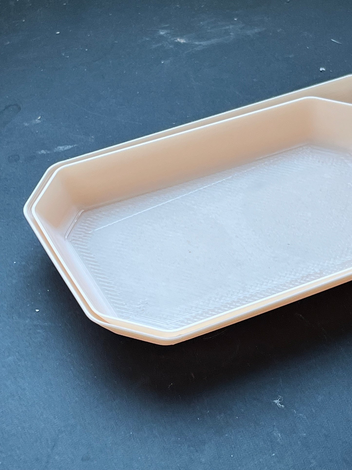 Octo nesting tray set