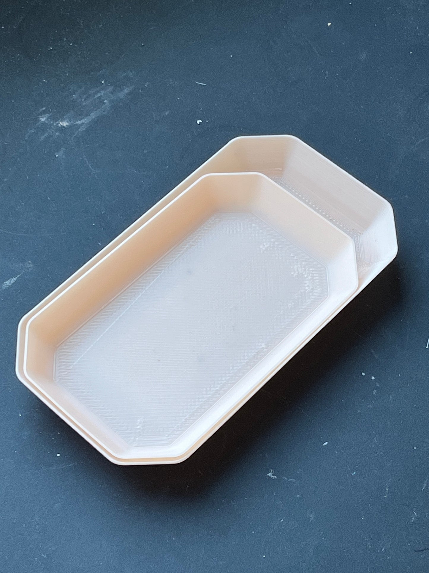 Octo nesting tray set